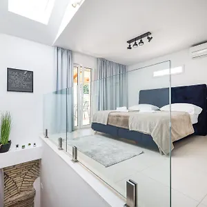 Hidden In The Center Apartamento
