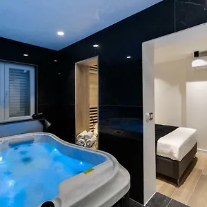 Apartman Downtown Marcius Luxury With Jacuzzi & Sauna, Zadar